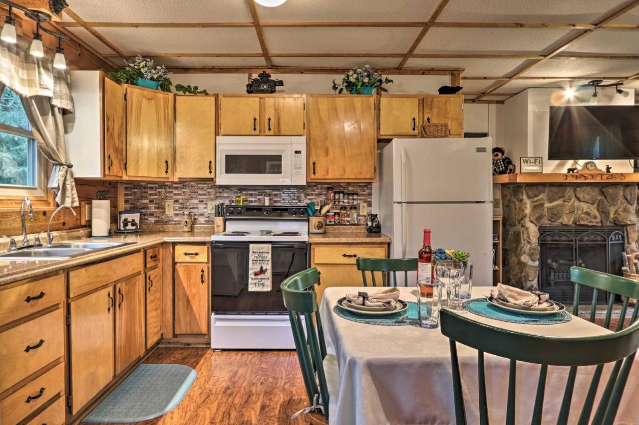 Smoky Mountain Cozy Cove Cabin Deck And Fire Pit! Cosby Esterno foto