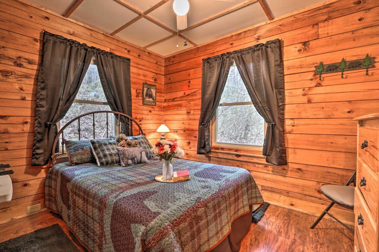 Smoky Mountain Cozy Cove Cabin Deck And Fire Pit! Cosby Esterno foto